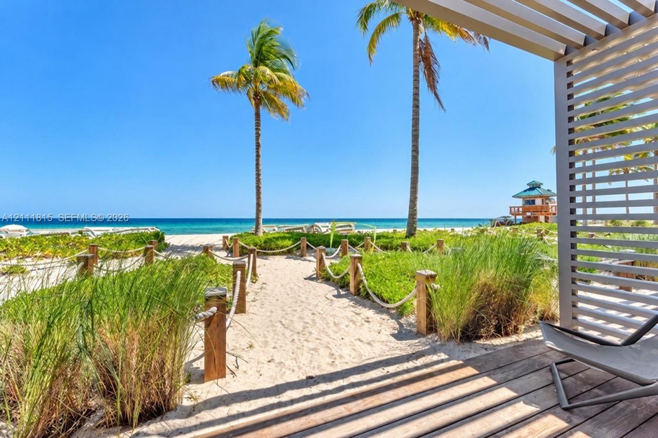 15811 Collins Ave , Unit 4102, Sunny Isles Beach, FL 33160 Photo