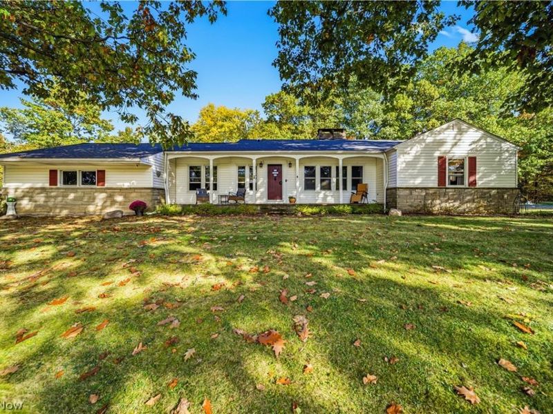 4649 Lander Road, Orange Village, OH 44022 Photo 3