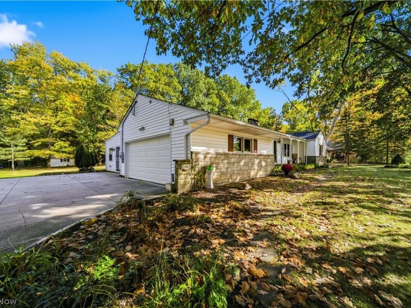 4649 Lander Road, Orange Village, OH 44022 Photo 5