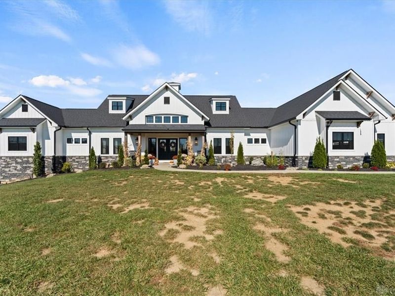 1018 Stevenson Road, Xenia Township, OH 45385 Photo 3