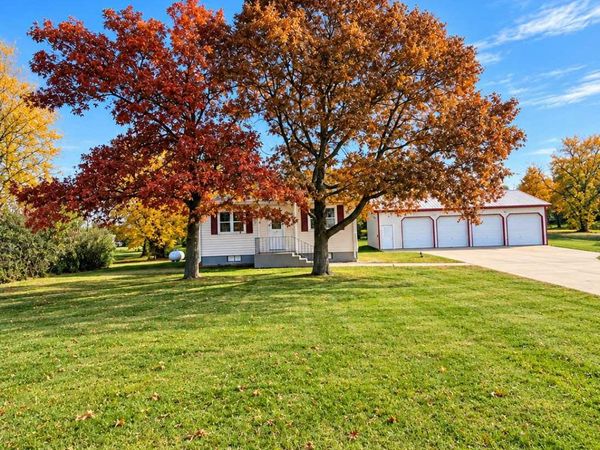 18913 Frontage Road , Detroit Lakes, MN 56501