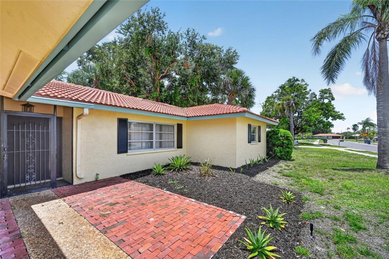 2508 Cardwell Way , Sarasota, FL 34231 Photo