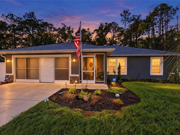 6 SEQUOIA LOOP , OCKLAWAHA, FL 32179