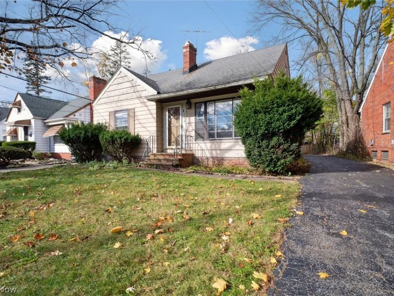4105 Bluestone Road , Cleveland Heights, OH 44121 Photo 2