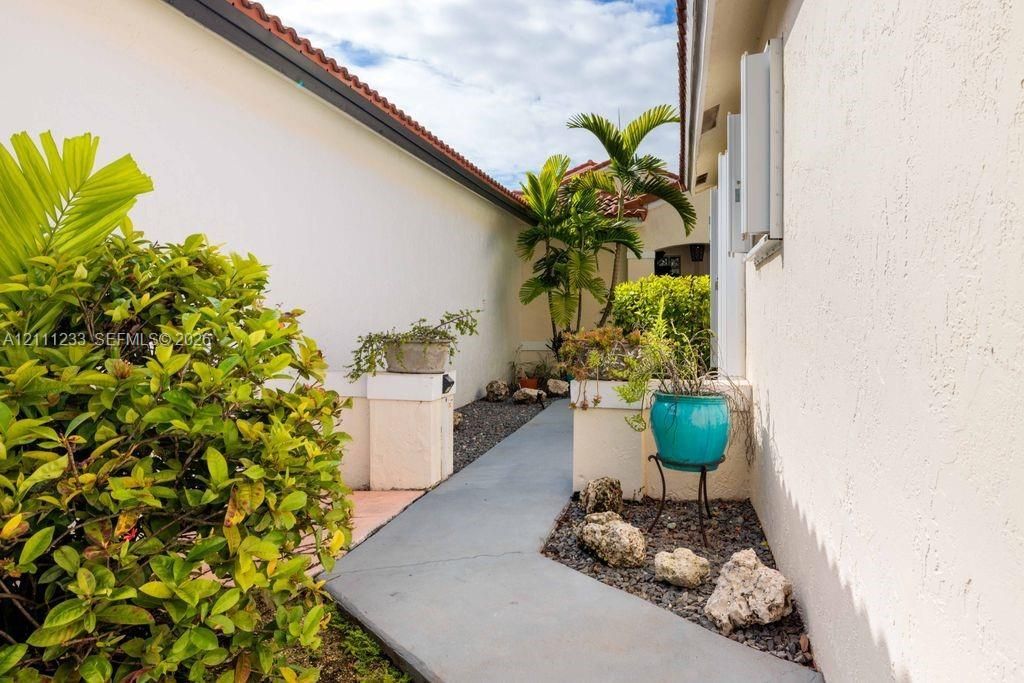 17826 SW 10th Ln , Pembroke Pines, FL 33029 Photo