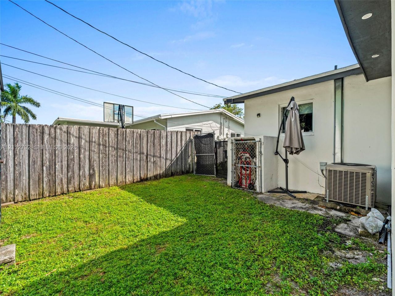 231 SW 28th Ter, Fort Lauderdale, FL 33312 Photo