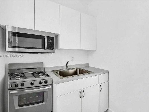 250 NE 77th St , Unit 7635, Miami, FL 33138