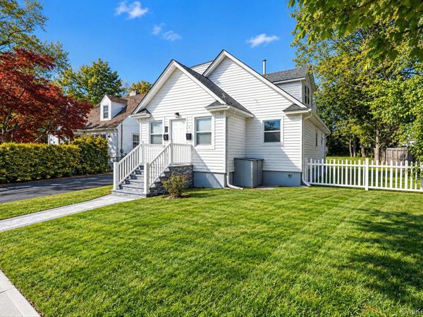14 Perkal Street , Bay Shore, NY 11706