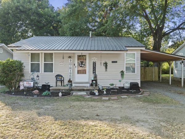 601 N Elm Street, Beebe, AR 72012