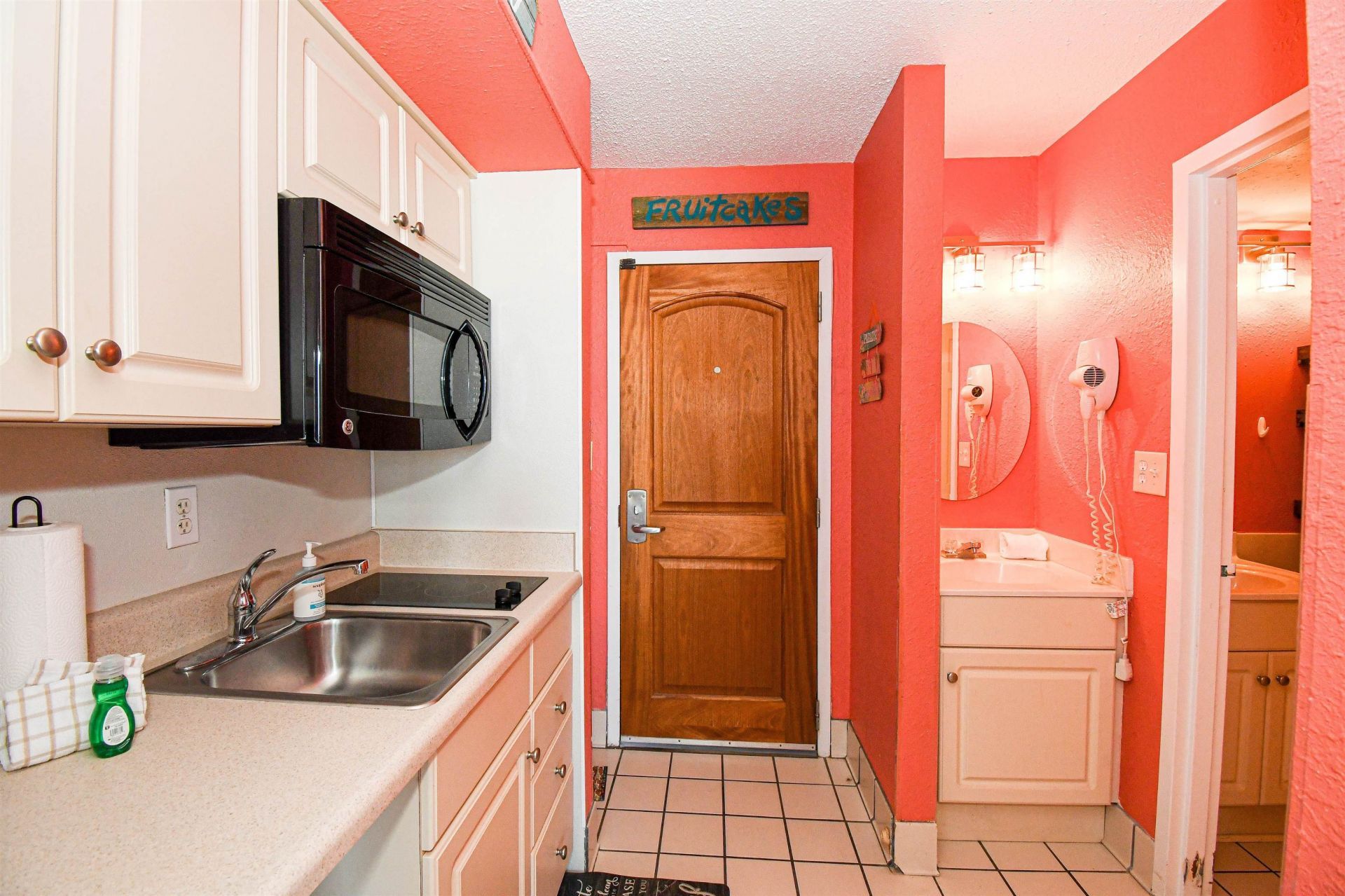 9550 Shore Dr.  Photo 4