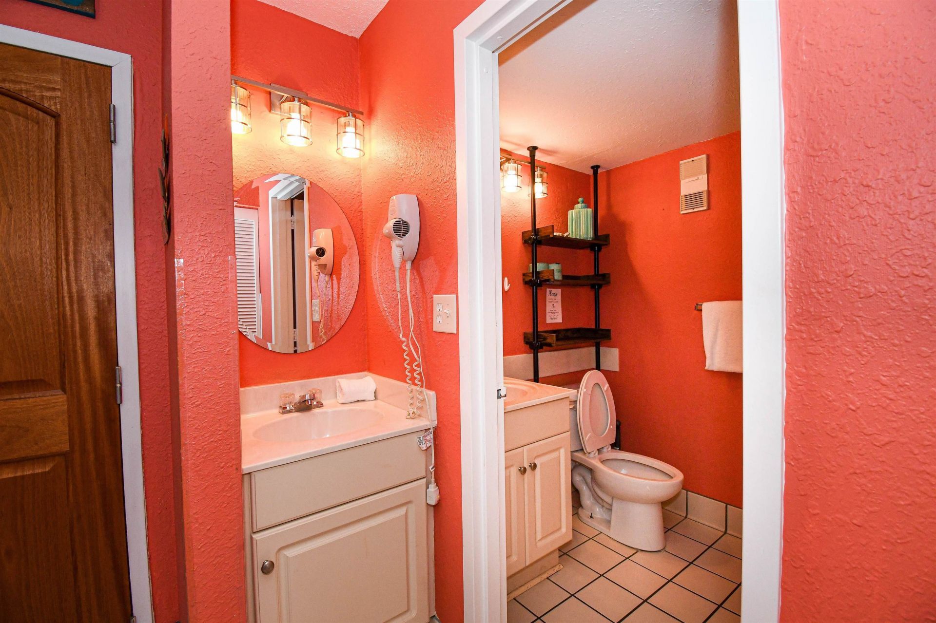 9550 Shore Dr.  Photo 8
