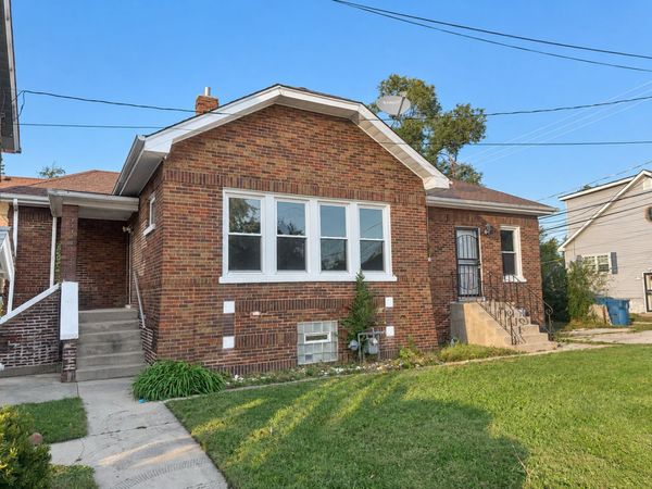 657 Freeland Avenue , Calumet City, IL 60409