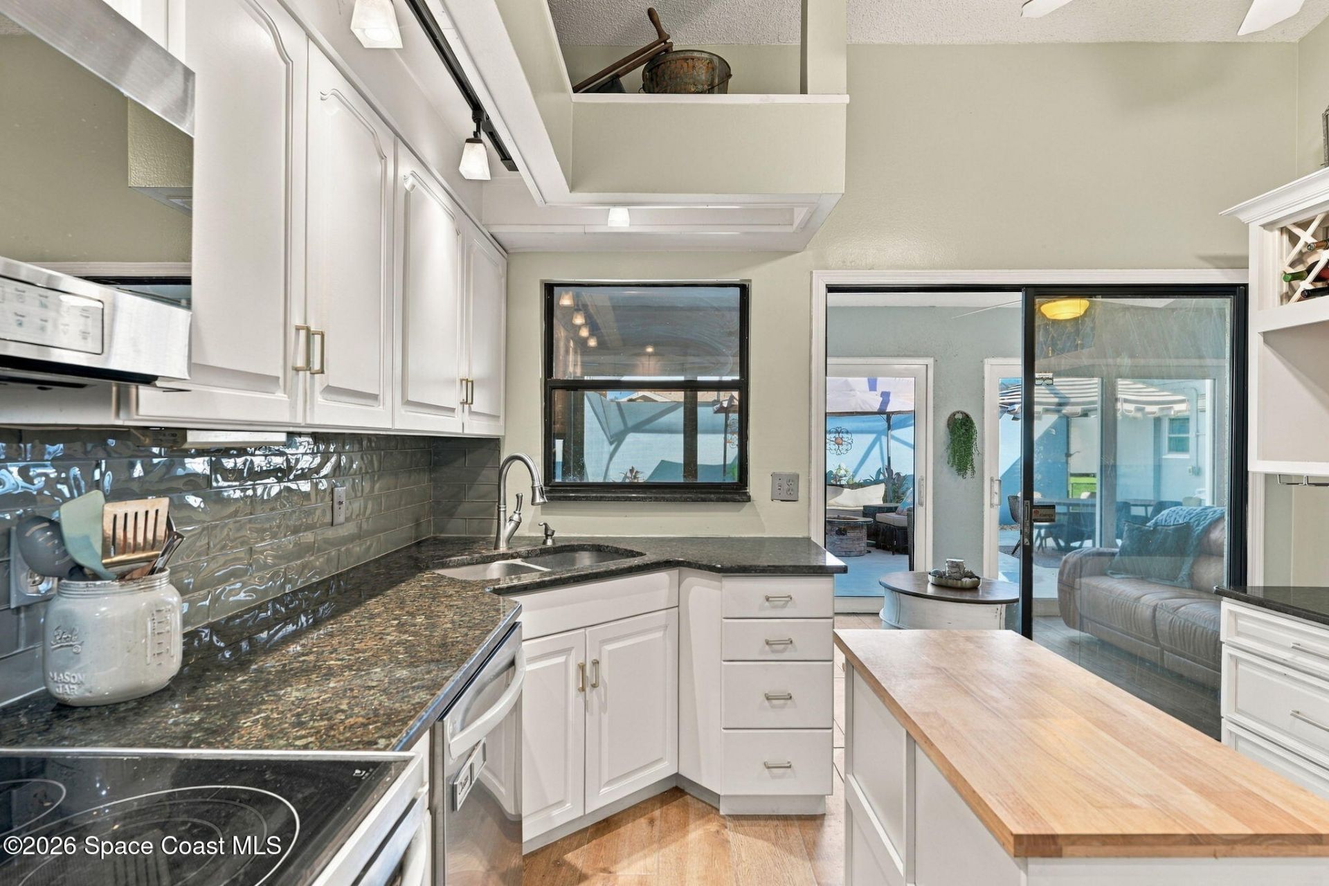 409 Maple Bluff Circle , Melbourne, FL 32940 Photo
