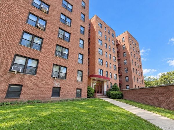 150-30 71th Ave , Unit 2J, Kew Garden Hills, NY 11367