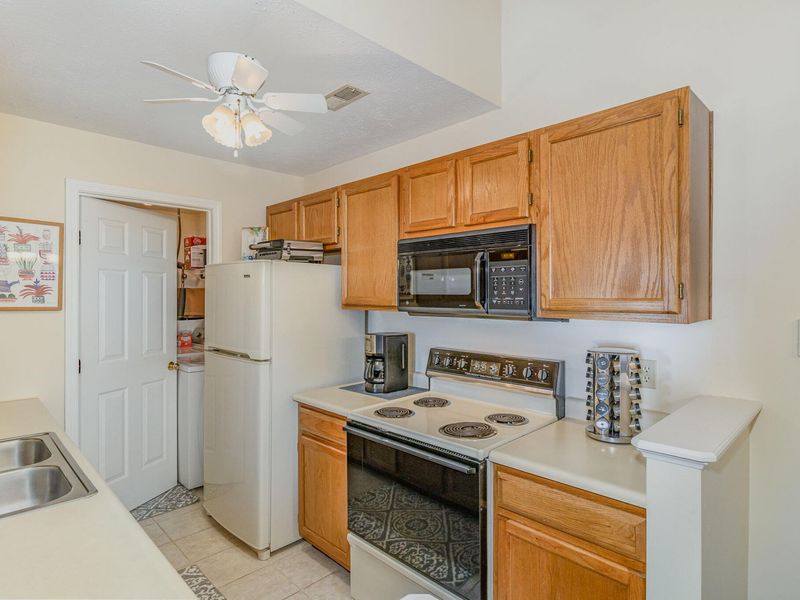 10112 Carnation Court, Unit 10, Florence, KY 41042 Photo 8