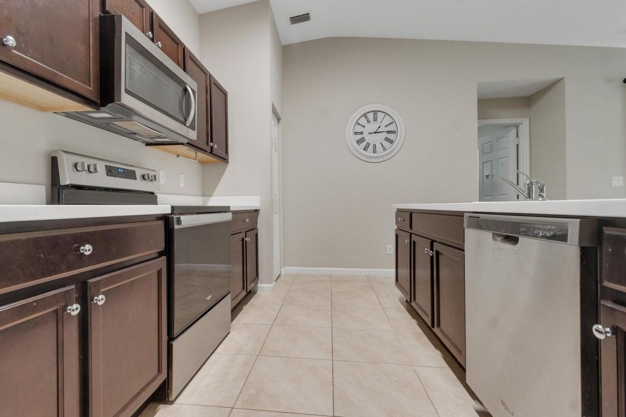 718 NE Perch Lane, Port Saint Lucie, FL 34983 Photo