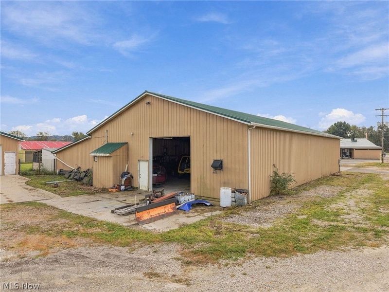 6157 Alliance Road NW, Malvern, OH 44644 Photo 9