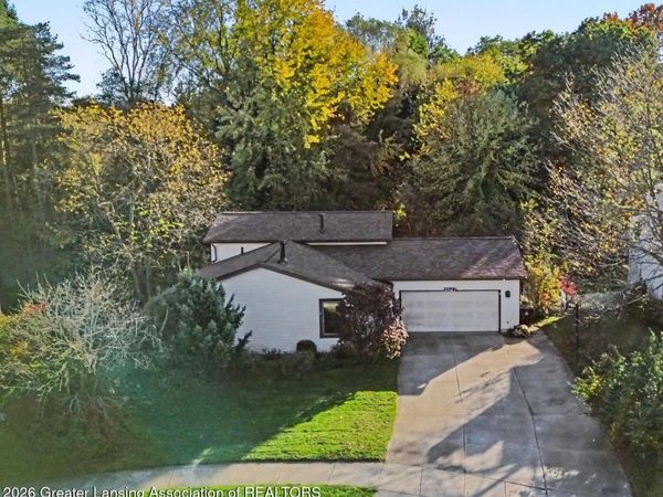 1927 Wilder Street, Haslett, MI 48840