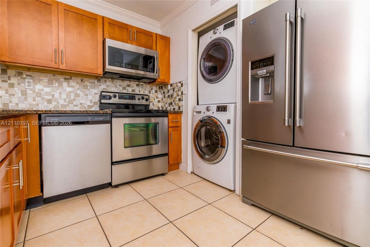 17302 NW 74th Ave , Unit 101, Hialeah, FL 33015 Photo