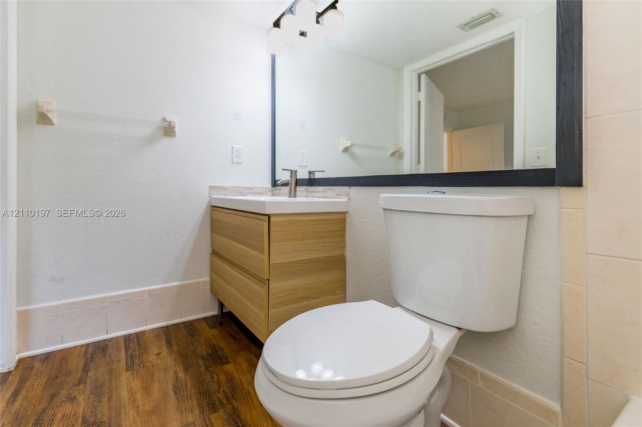 17302 NW 74th Ave , Unit 101, Hialeah, FL 33015 Photo