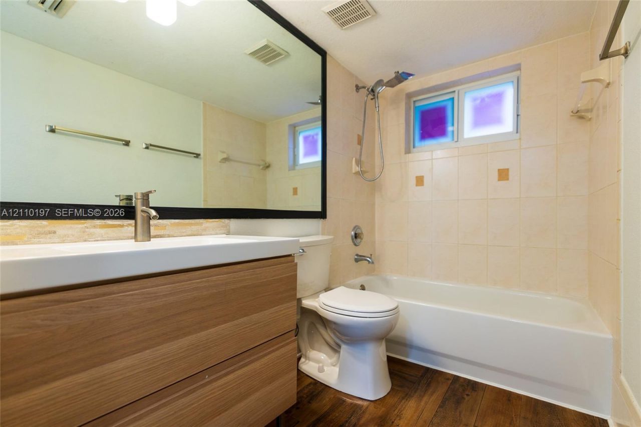 17302 NW 74th Ave , Unit 101, Hialeah, FL 33015 Photo
