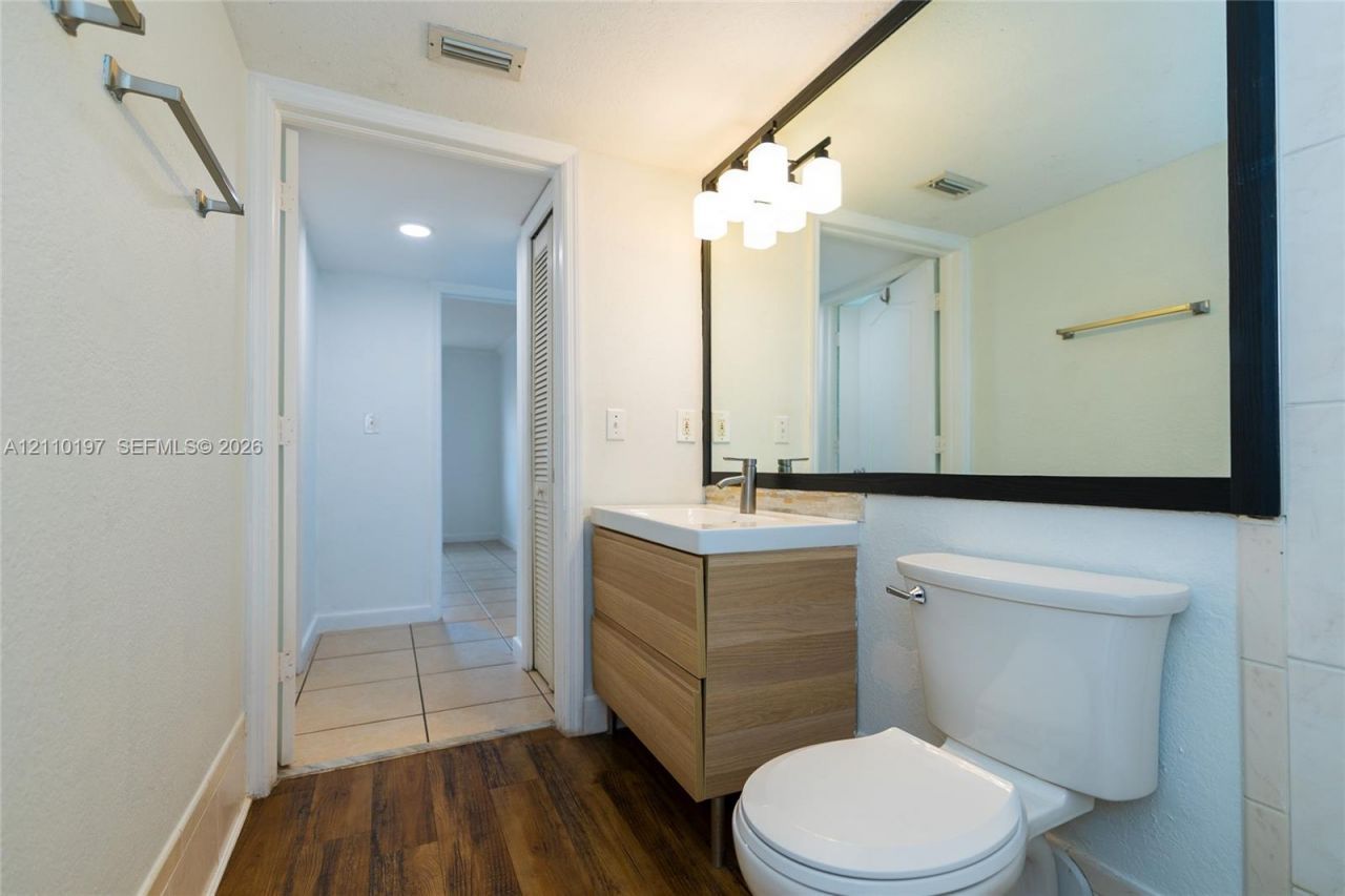 17302 NW 74th Ave , Unit 101, Hialeah, FL 33015 Photo