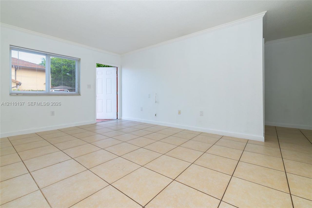 17302 NW 74th Ave , Unit 101, Hialeah, FL 33015 Photo