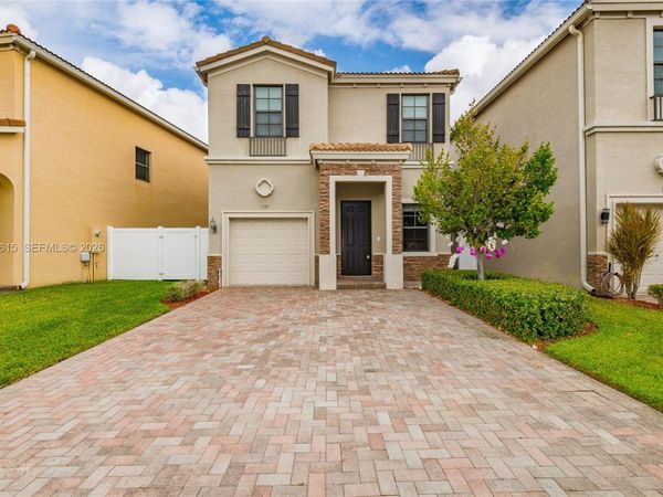 771 NE 191st St , Unit 771, Miami, FL 33179