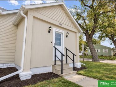 1150 E 12th Street, Fremont, NE 68025