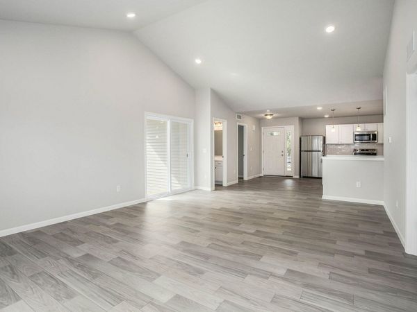 494 Mckinley Court, Three Rivers, MI 49093