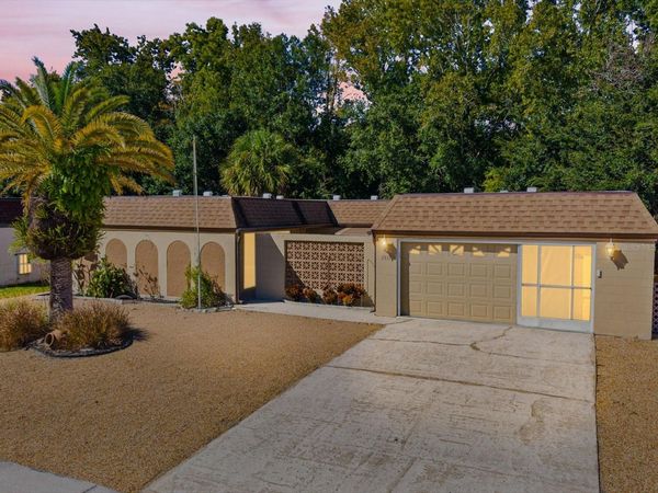 2835 PUMA DRIVE , HOLIDAY, FL 34690