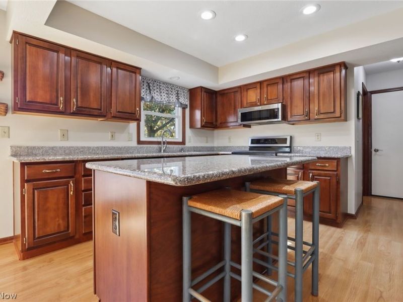 5223 Brandonway Court , Dublin, OH 43017 Photo 8