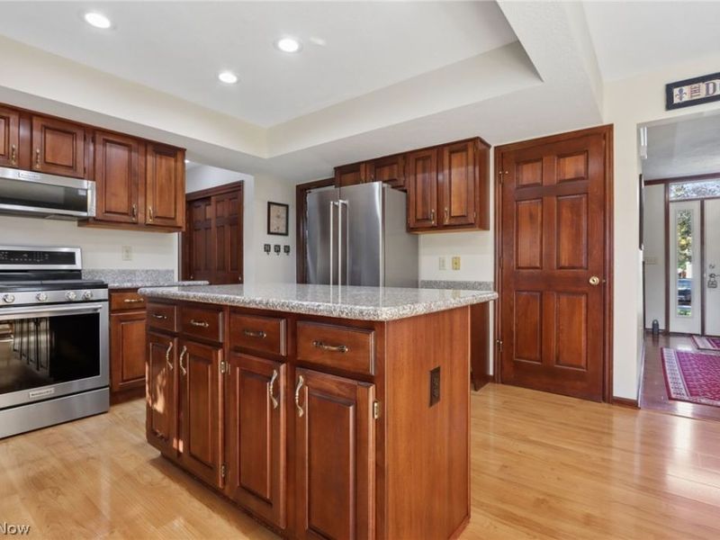 5223 Brandonway Court , Dublin, OH 43017 Photo 9