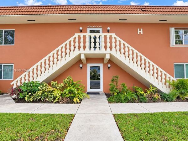 1920 NE 1st Ter , Unit 107H, Wilton Manors, FL 33305
