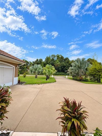 219 Columbus Ave , Lehigh Acres, FL 33936 Photo
