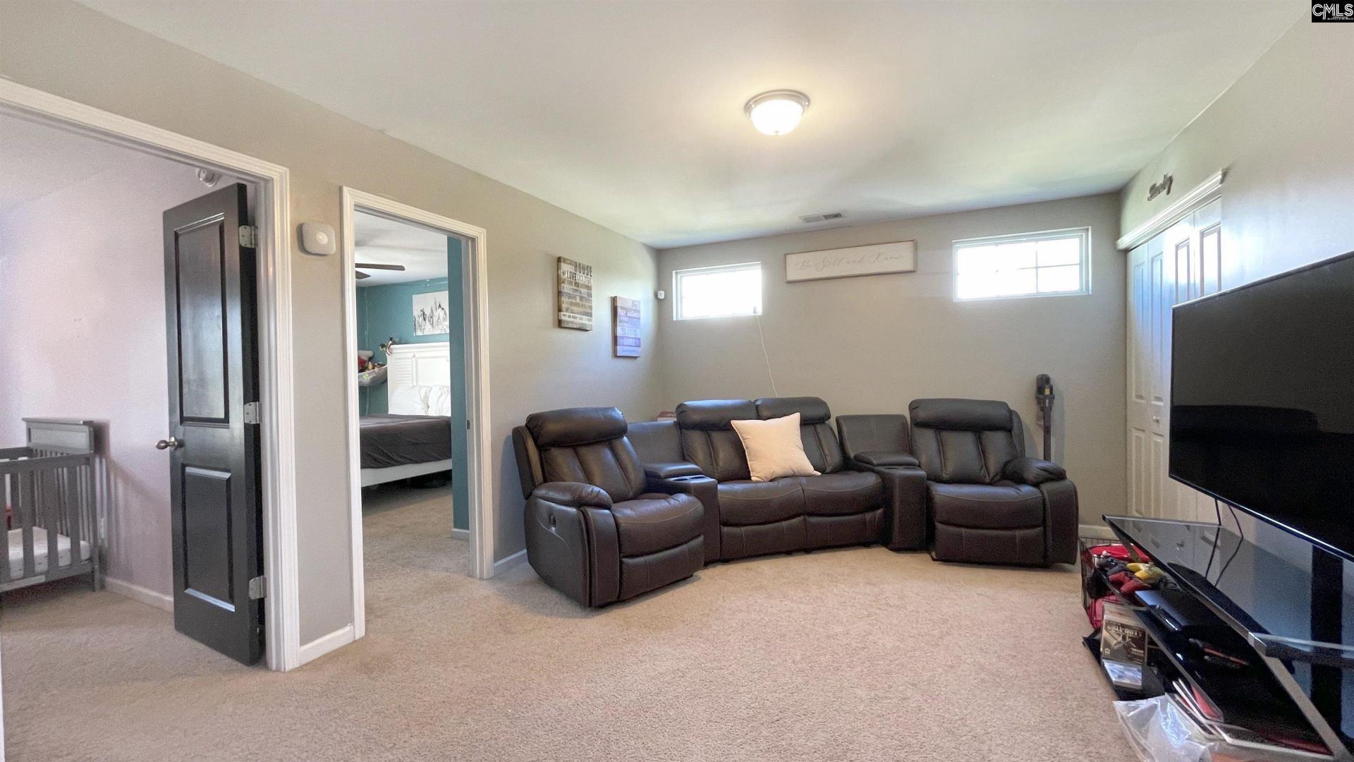 37 Trenton Drive  Photo 12