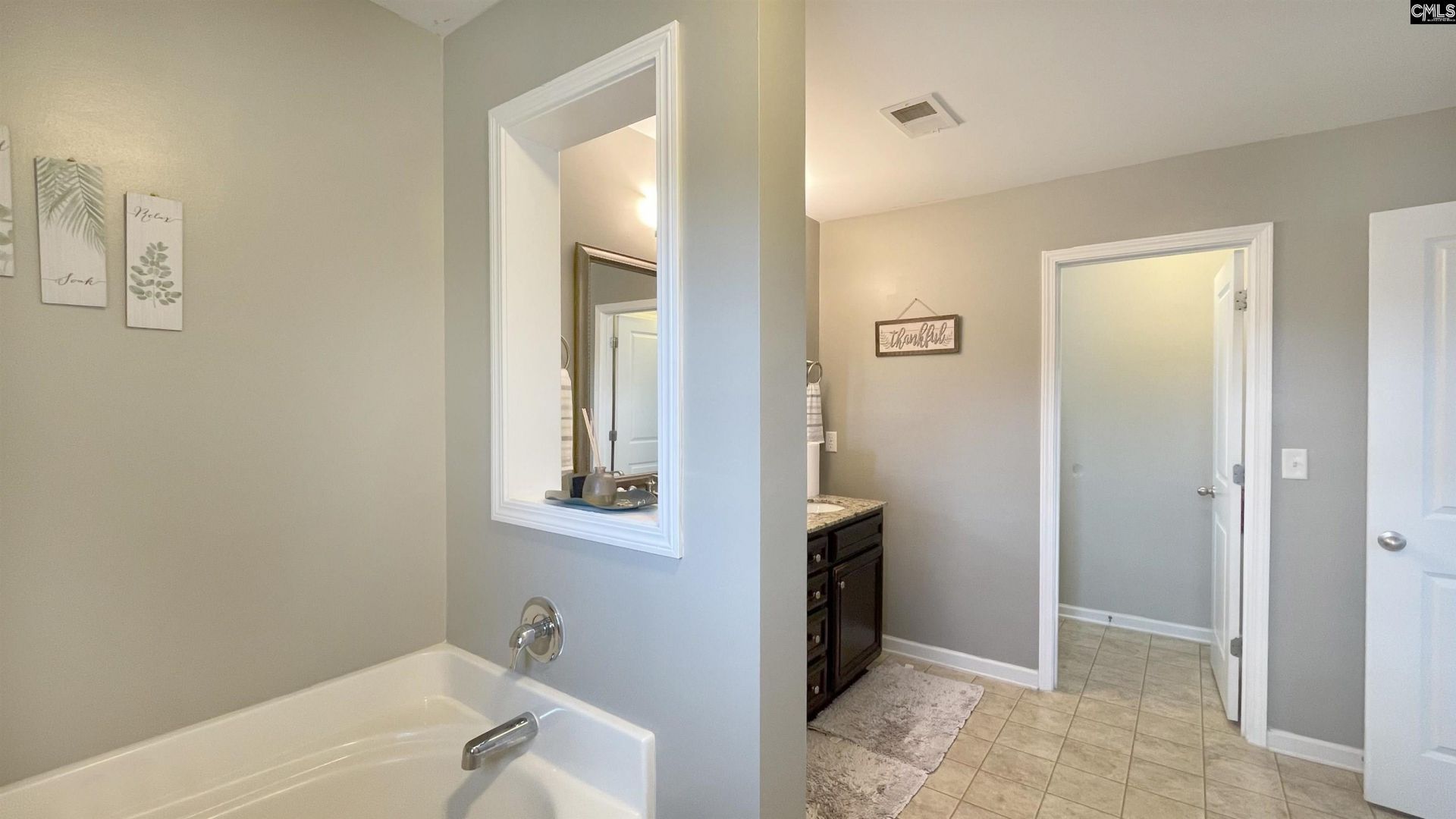 37 Trenton Drive  Photo 17