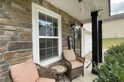 37 Trenton Drive  photo 4