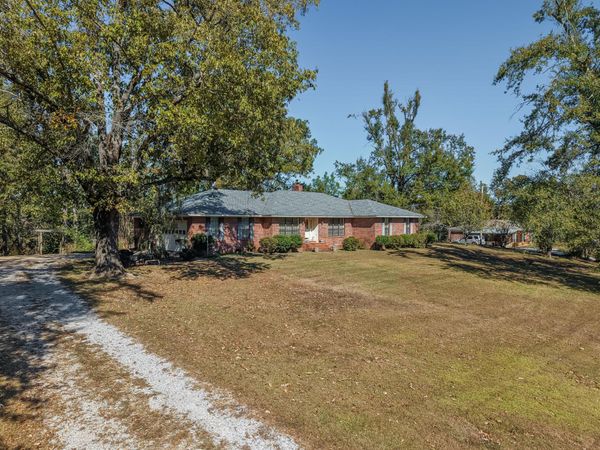 61 Main St., Rienzi, MS 38865