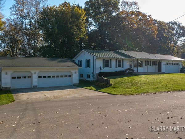 4293 Century Drive, Dorr, MI 49323