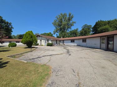 8021 Forest Beach Road , Watervliet Township, Mi 49098