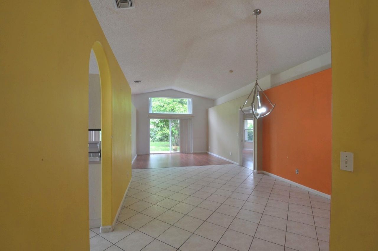 8179 White Rock Circle, Boynton Beach, FL 33436 Photo