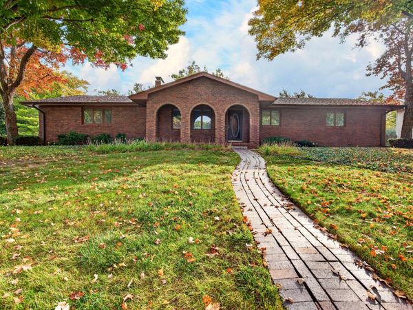 200 Robert Drive , Normal, IL 61761