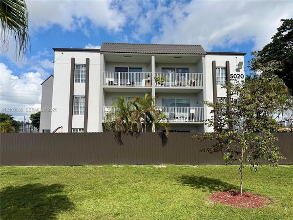 4800 NW 79th Ave , Unit 106, Doral, FL 33166