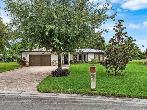 10936 NW 41st Dr , Coral Springs, FL 33065