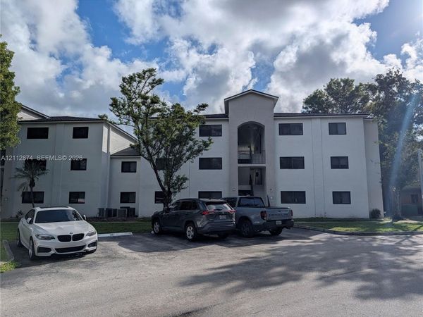 3700 N 56th Ave , Unit 1001, Hollywood, FL 33021