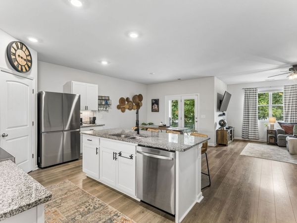 1230 Sylvan Park Dr , Spring Hill, TN 37174