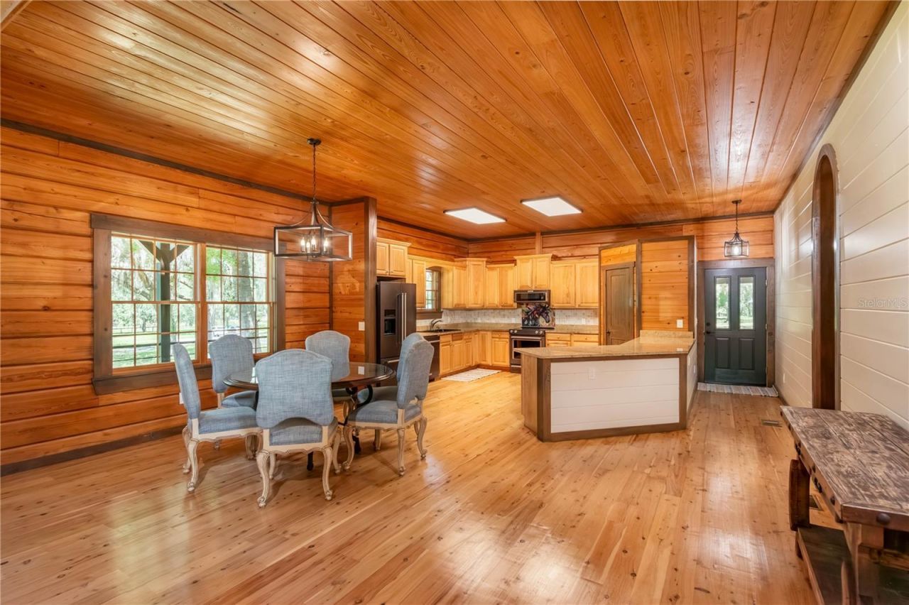 12100 NW 110th Avenue, Reddick, FL 32686 Photo