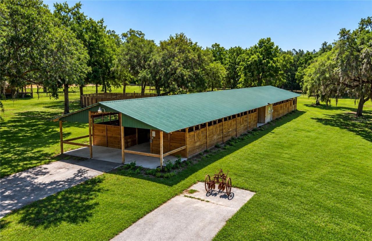 12100 NW 110th Avenue, Reddick, FL 32686 Photo