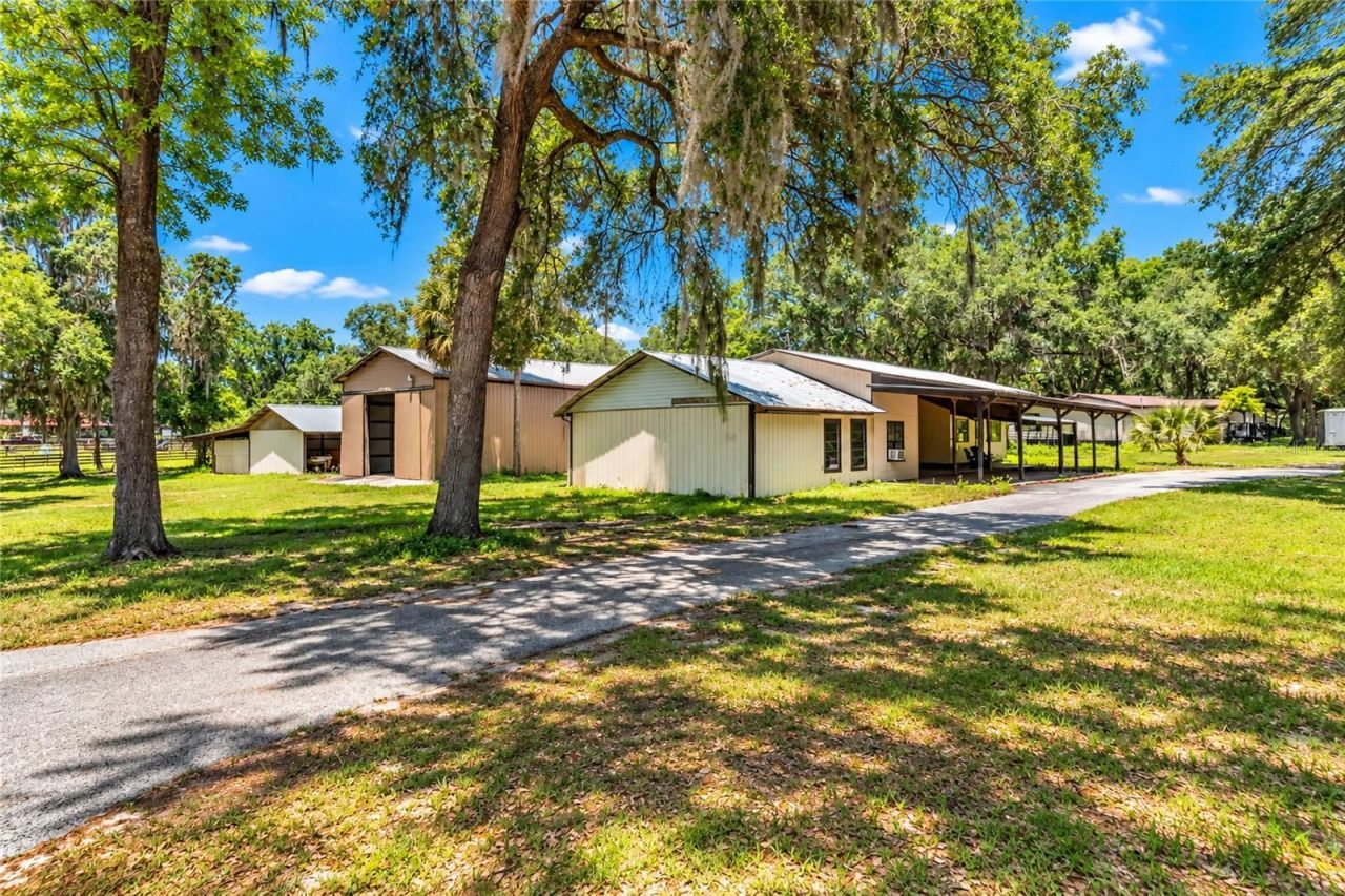 12100 NW 110th Avenue, Reddick, FL 32686 Photo